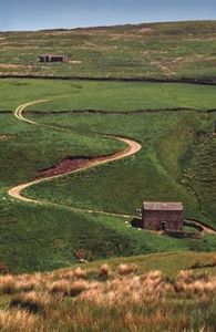yorksh3 Winding path over the Yorkshire Moors